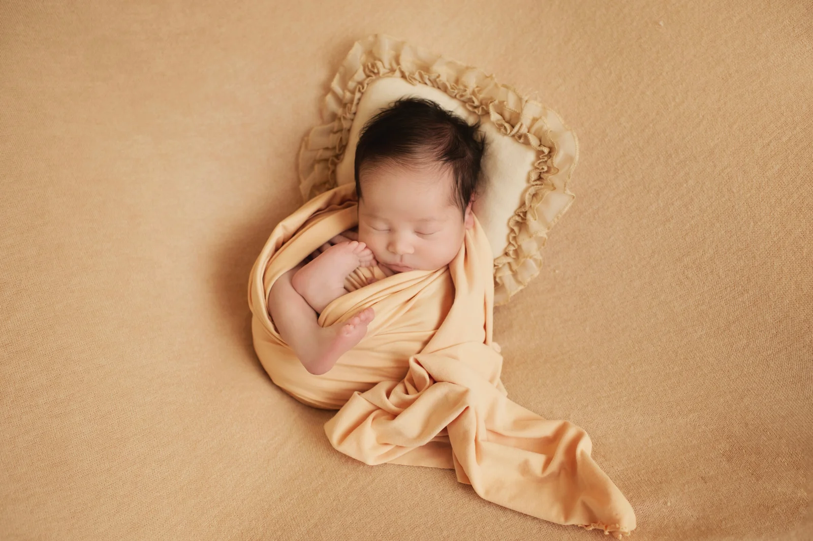 Custom Newborn Photography Sydney: Inclusions, Pricing & Custom Session Options Explained 2 Custom Newborn Photography Sydney - Orpico Photography