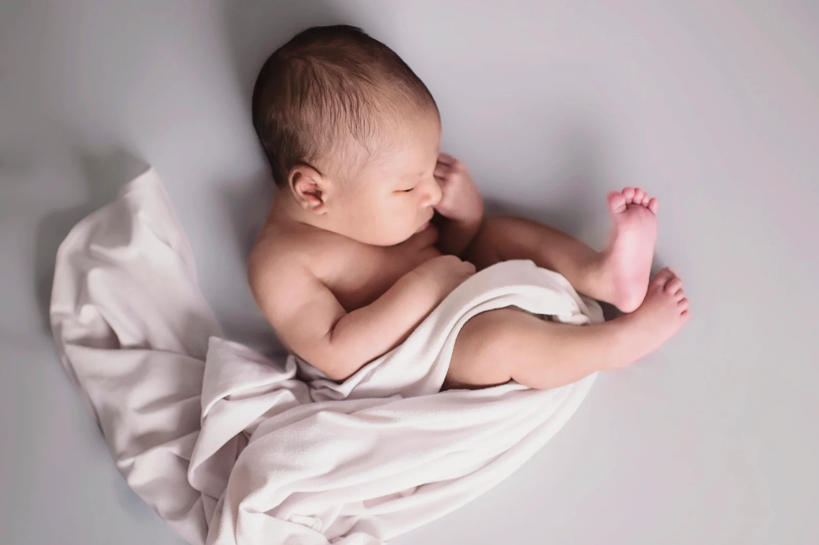 Newborn Photographer St Leonards Pricing: What You Should Expect 2 Custom Newborn Photography Sydney - Orpico Photography